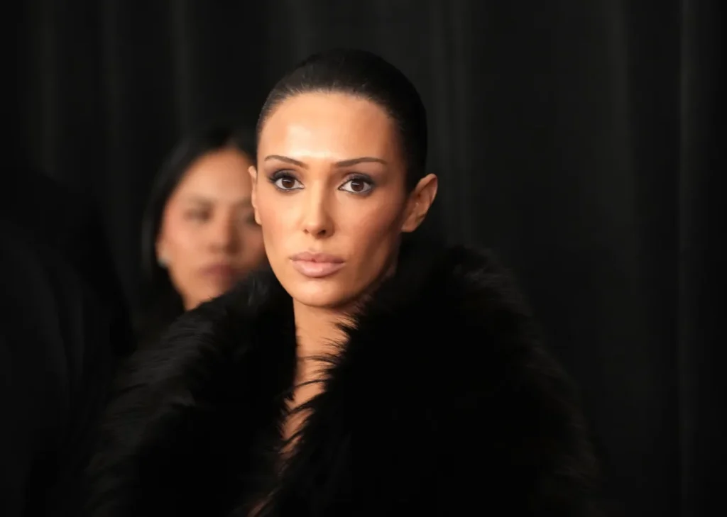 Bianca Censori Age: A Deep Dive Into Her Life, Career, Net Worth, and Influence Bianca Censori Age A Deep Dive Into Her Life, Career, Net Worth, and Influence
